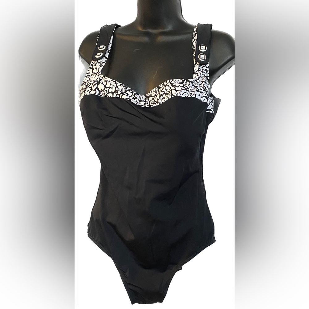 It Figures BLK/WHT One  Piece, 16  Winter Sale